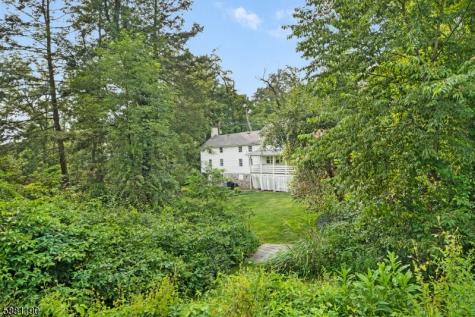 22 Walnut Road Knowlton NJ 07832
