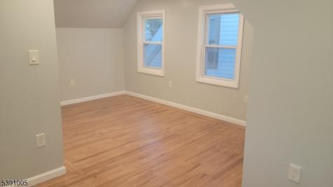 94 Sanford Street East Orange NJ 07018