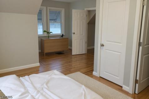 94 Sanford Street East Orange NJ 07018