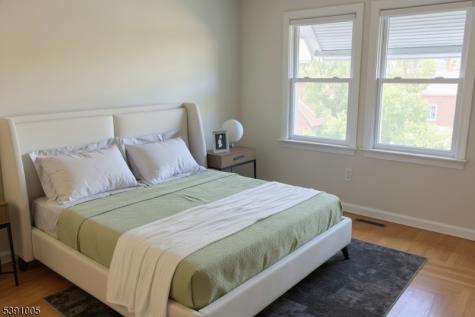 94 Sanford Street East Orange NJ 07018