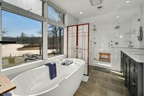 586 W Shore Trail Sparta NJ 07871