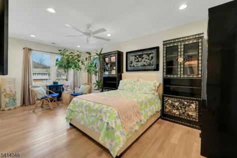586 W Shore Trail Sparta NJ 07871