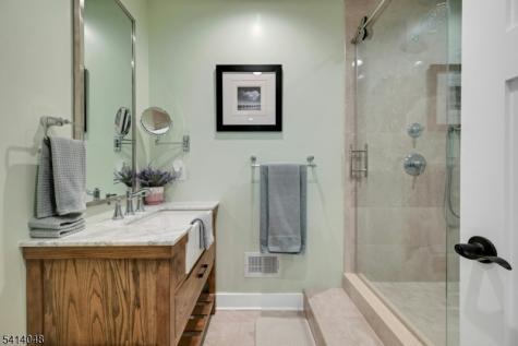586 W Shore Trail Sparta NJ 07871