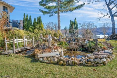 586 W Shore Trail Sparta NJ 07871