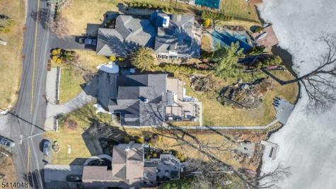 586 W Shore Trail Sparta NJ 07871