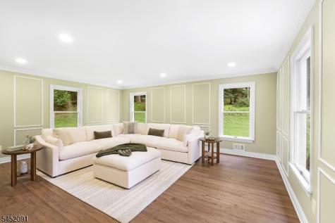 31 Warren Cutting Chester NJ 07930