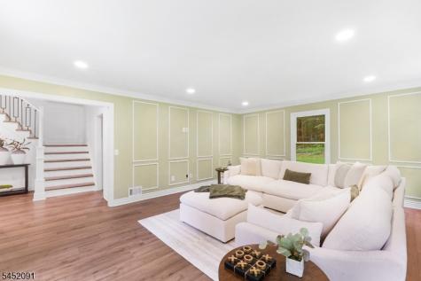 31 Warren Cutting Chester NJ 07930