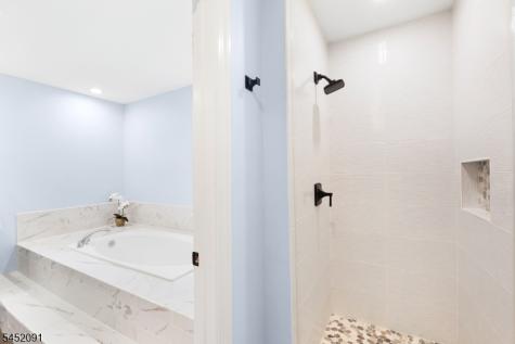 31 Warren Cutting Chester NJ 07930
