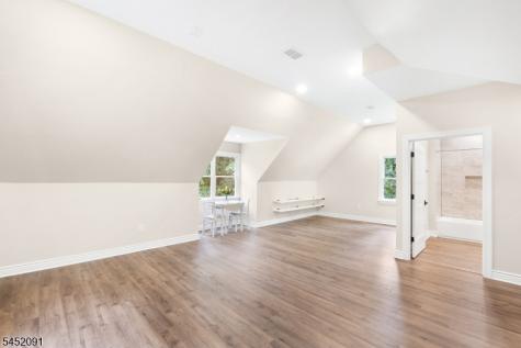 31 Warren Cutting Chester NJ 07930