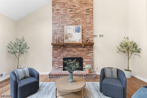 31 Warren Cutting Chester NJ 07930