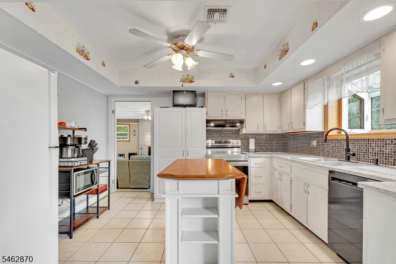 434 Drakestown Road Mount Olive NJ 07853