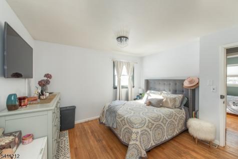 38 Fremont Terrace West Milford NJ 07438