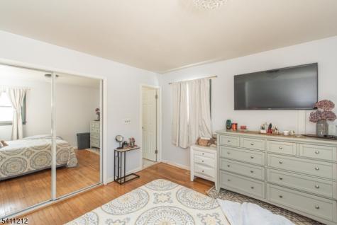 38 Fremont Terrace West Milford NJ 07438
