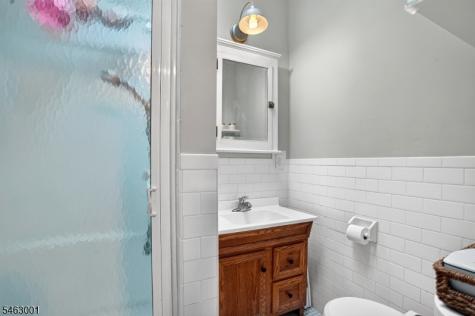 106 Demarest Road Bloomingdale NJ 07403