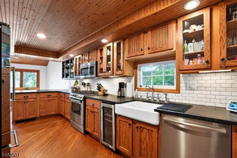 106 Demarest Road Bloomingdale NJ 07403