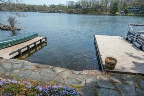 106 Demarest Road Bloomingdale NJ 07403