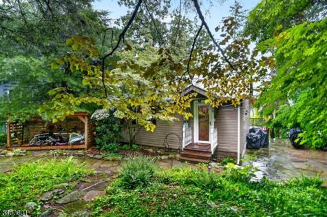 106 Demarest Road Bloomingdale NJ 07403