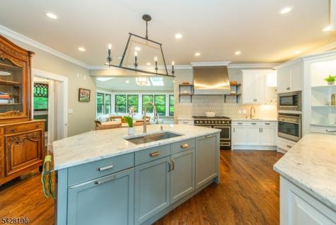 324 Morris Avenue Mountain Lakes NJ 07046