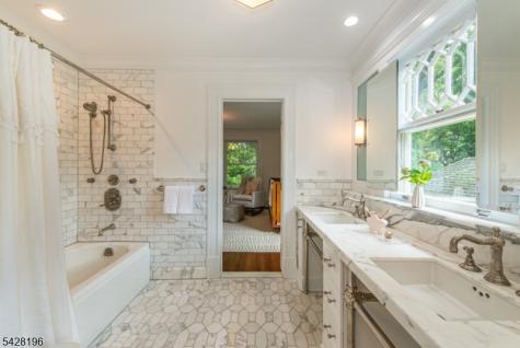 324 Morris Avenue Mountain Lakes NJ 07046