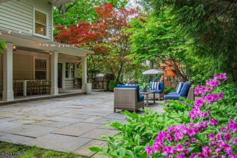 324 Morris Avenue Mountain Lakes NJ 07046