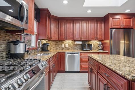 20 Cleveland Terrace West Orange NJ 07052
