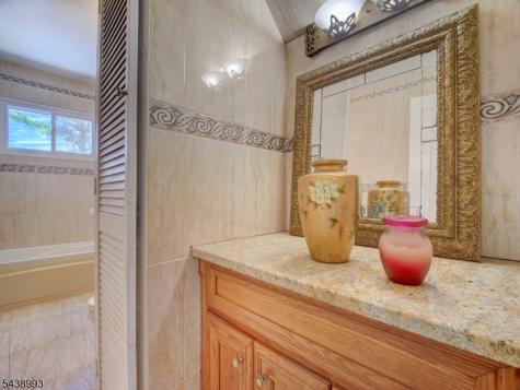 19 Jonquil Circle Woodbridge NJ 08863