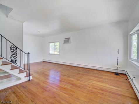 19 Jonquil Circle Woodbridge NJ 08863