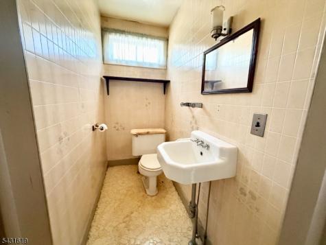 172 Sparta Avenue Newton NJ 07860