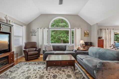 26 Maclennon Place Fanwood NJ 07023