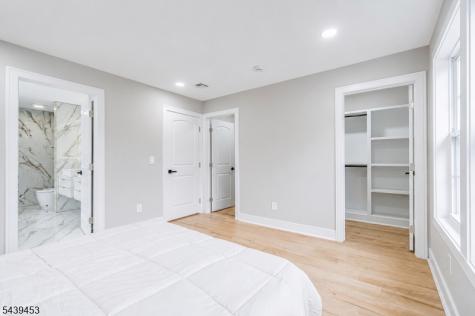 55 Long Hill Drive Clifton NJ 07013