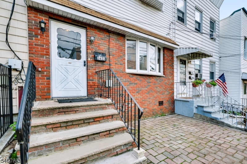 1635 Lincoln Street Jersey City NJ 07307
