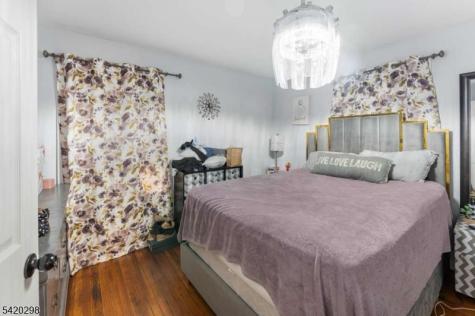 902 Lee Avenue North Brunswick NJ 08902