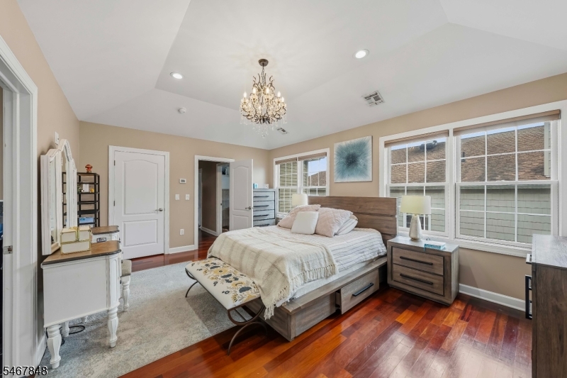 664 Teneyck Avenue Lyndhurst NJ 07071