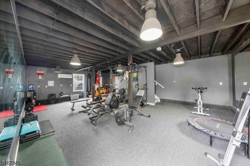 664 Teneyck Avenue Lyndhurst NJ 07071