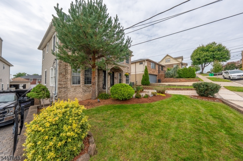 664 Teneyck Avenue Lyndhurst NJ 07071
