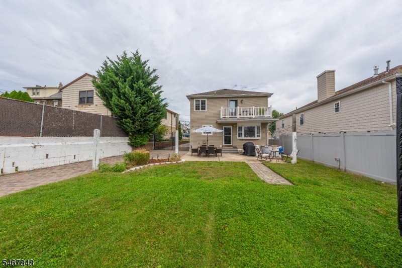 664 Teneyck Avenue Lyndhurst NJ 07071