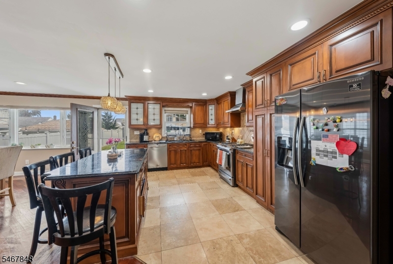 664 Teneyck Avenue Lyndhurst NJ 07071