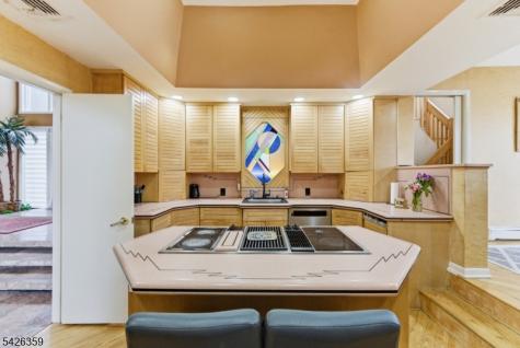 36 Fox Ledge Road Kinnelon NJ 07405