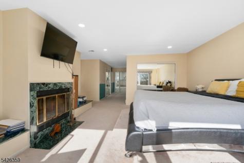 36 Fox Ledge Road Kinnelon NJ 07405
