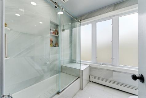 36 Fox Ledge Road Kinnelon NJ 07405