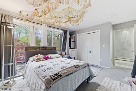 36 Fox Ledge Road Kinnelon NJ 07405