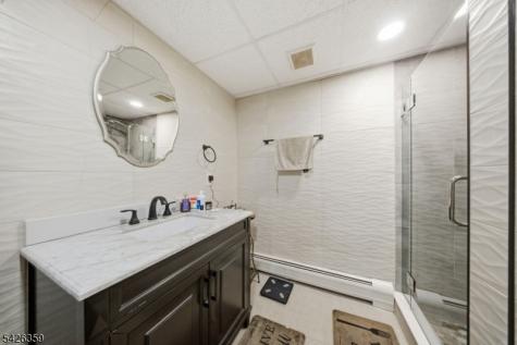 36 Fox Ledge Road Kinnelon NJ 07405