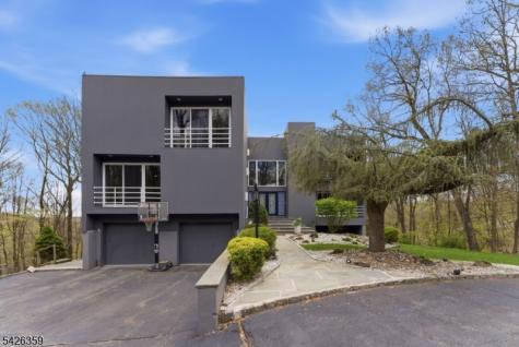 36 Fox Ledge Road Kinnelon NJ 07405