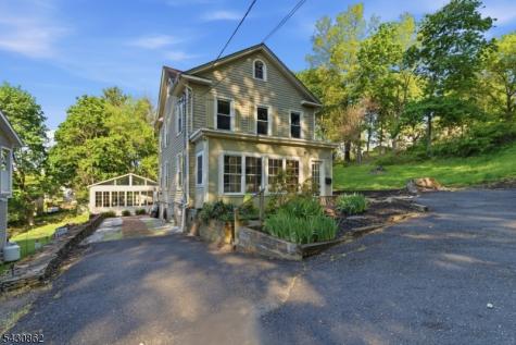 34 Taylor Street High Bridge NJ 08829