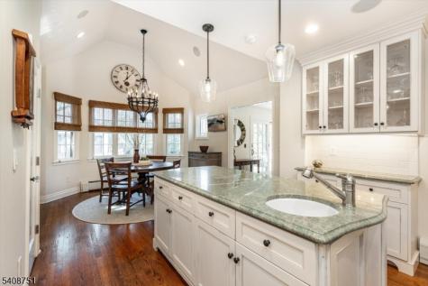 11 Valhalla Way Verona NJ 07044