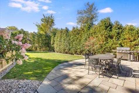 11 Valhalla Way Verona NJ 07044