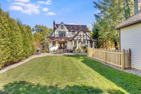 11 Valhalla Way Verona NJ 07044