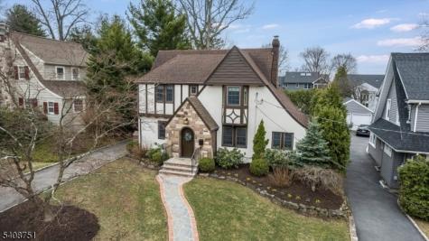 11 Valhalla Way Verona NJ 07044
