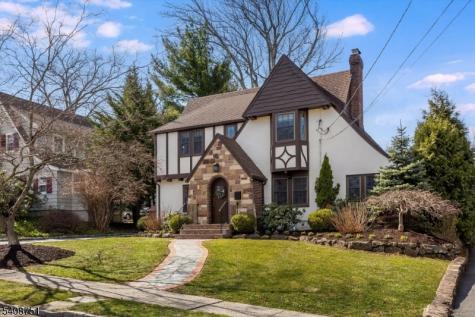11 Valhalla Way Verona NJ 07044