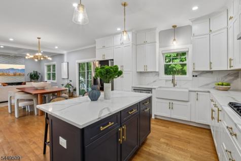 6 Ridgedale Avenue Summit NJ 07901